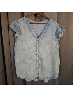 Jane + Delancey XL Light Blue Button-Up Cap Sleeve Blouse
